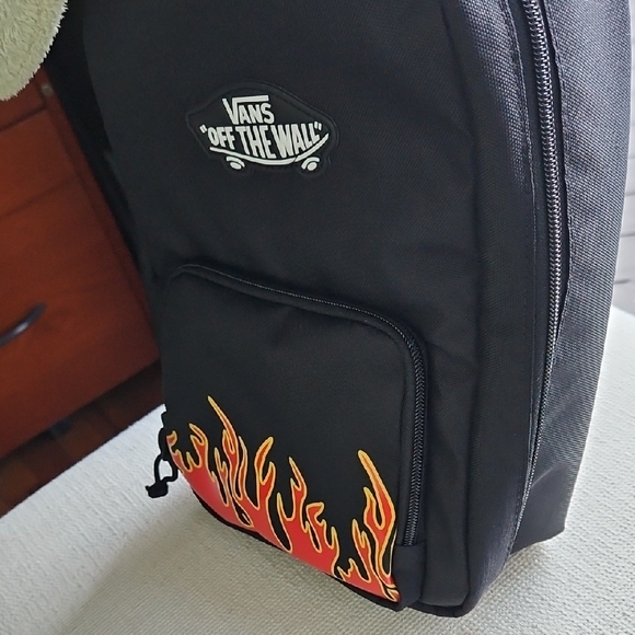 Vans Lunch Bag - Picture 4 of 16